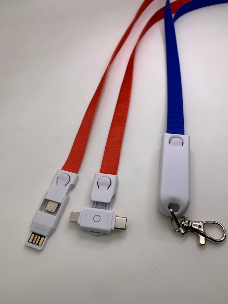 LENNY G - smycz z przewodem do ładowania, 4 w 1