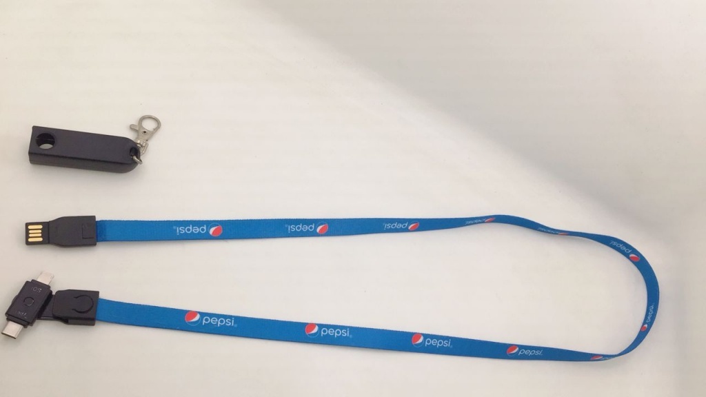 LENNY U - PRZEWÓD DO ŁADOWANIA 3w1 & PAMIĘĆ USB